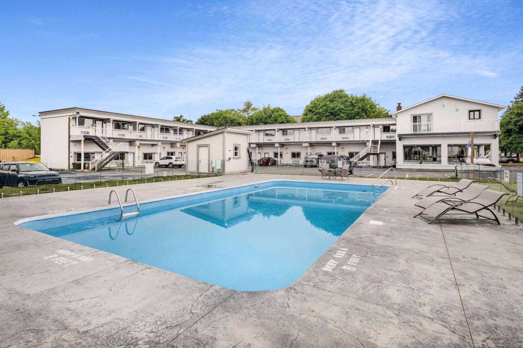 Super 8 By Wyndham Niagara Falls On Dış mekan fotoğraf